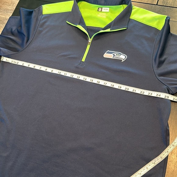 Team Apparel NFL Seattle Seahawks 1/4 Zip pullover - Picture 9 of 10